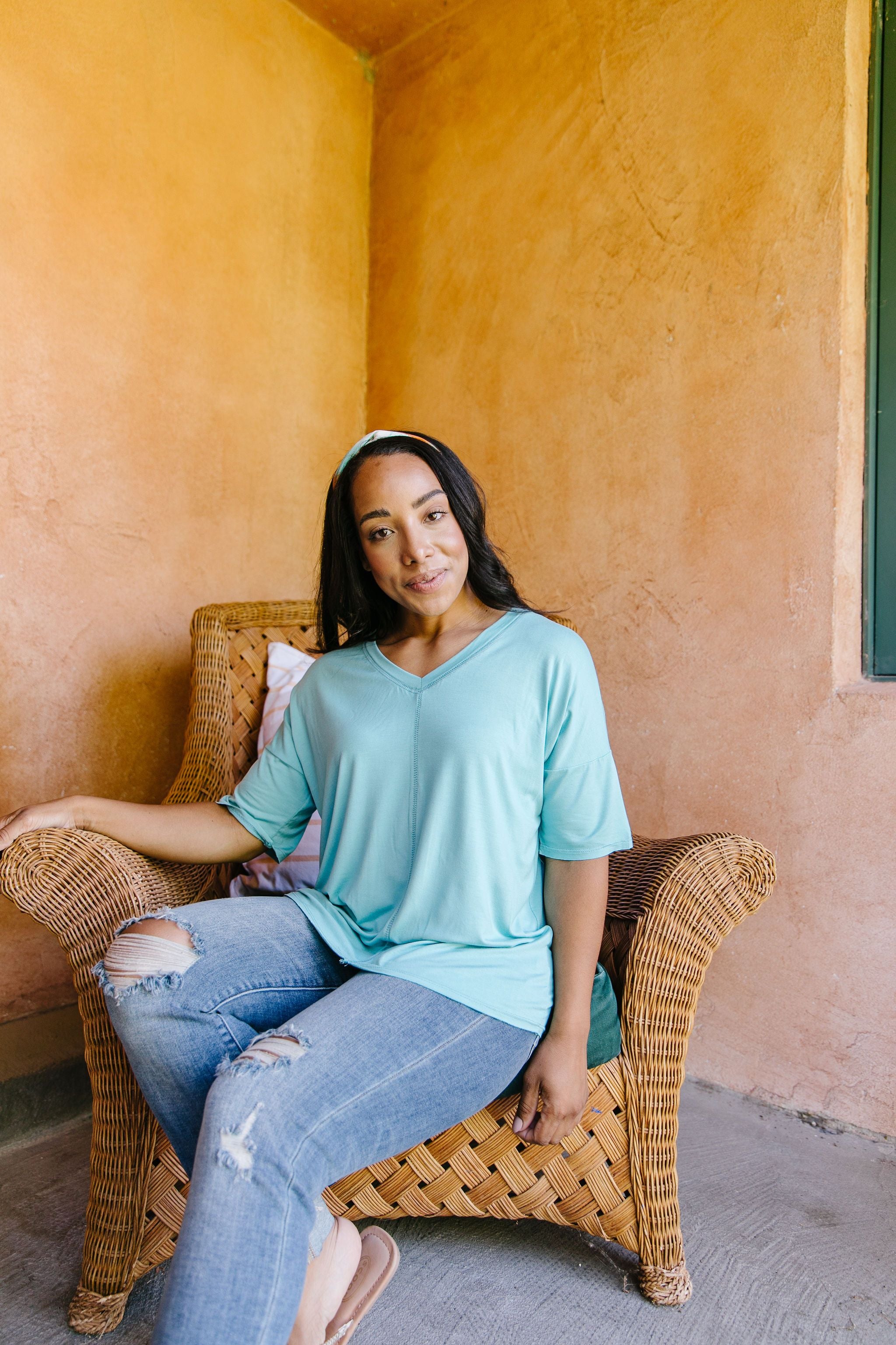 Top Stitch V-Neck In Aqua
