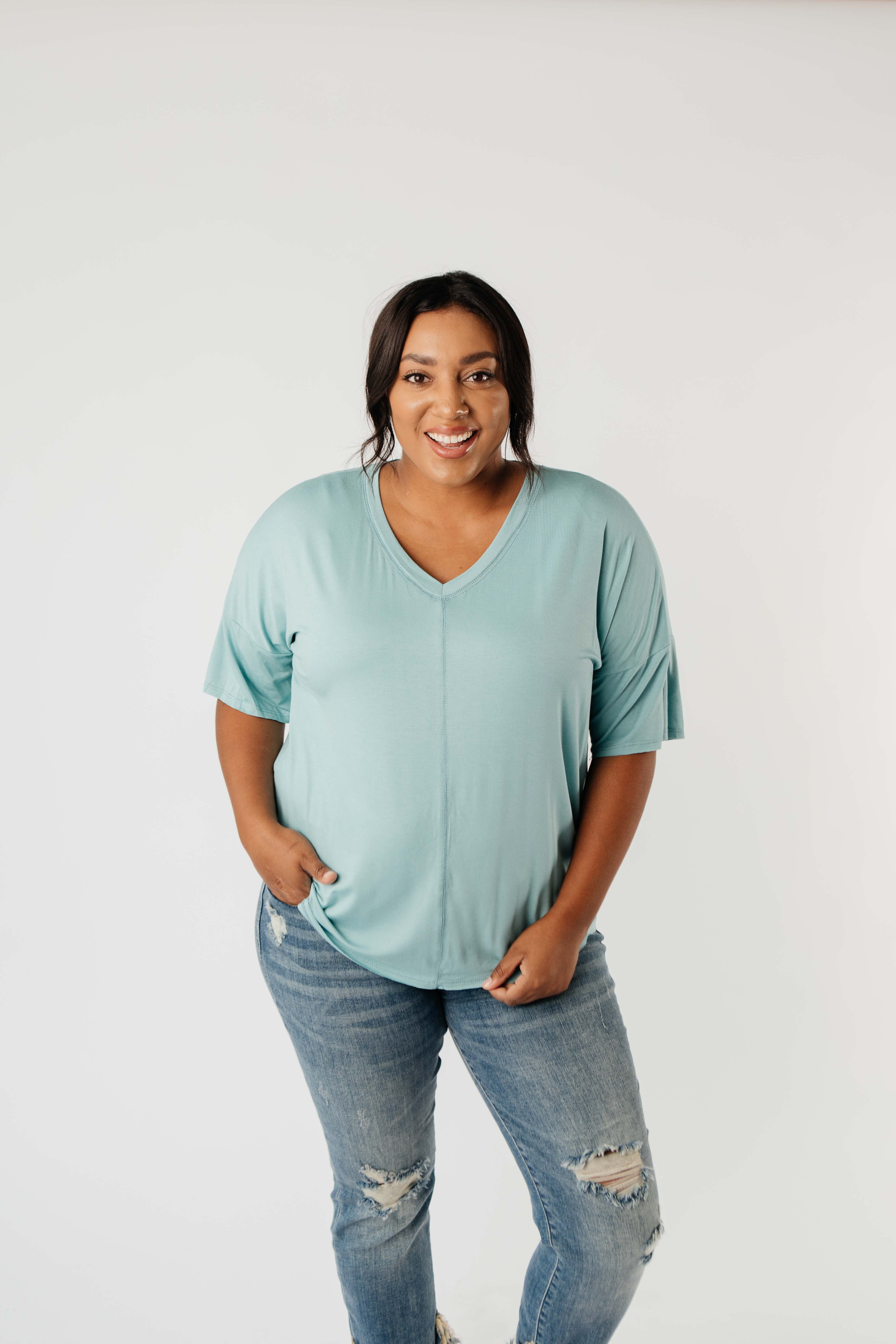 Top Stitch V-Neck In Aqua