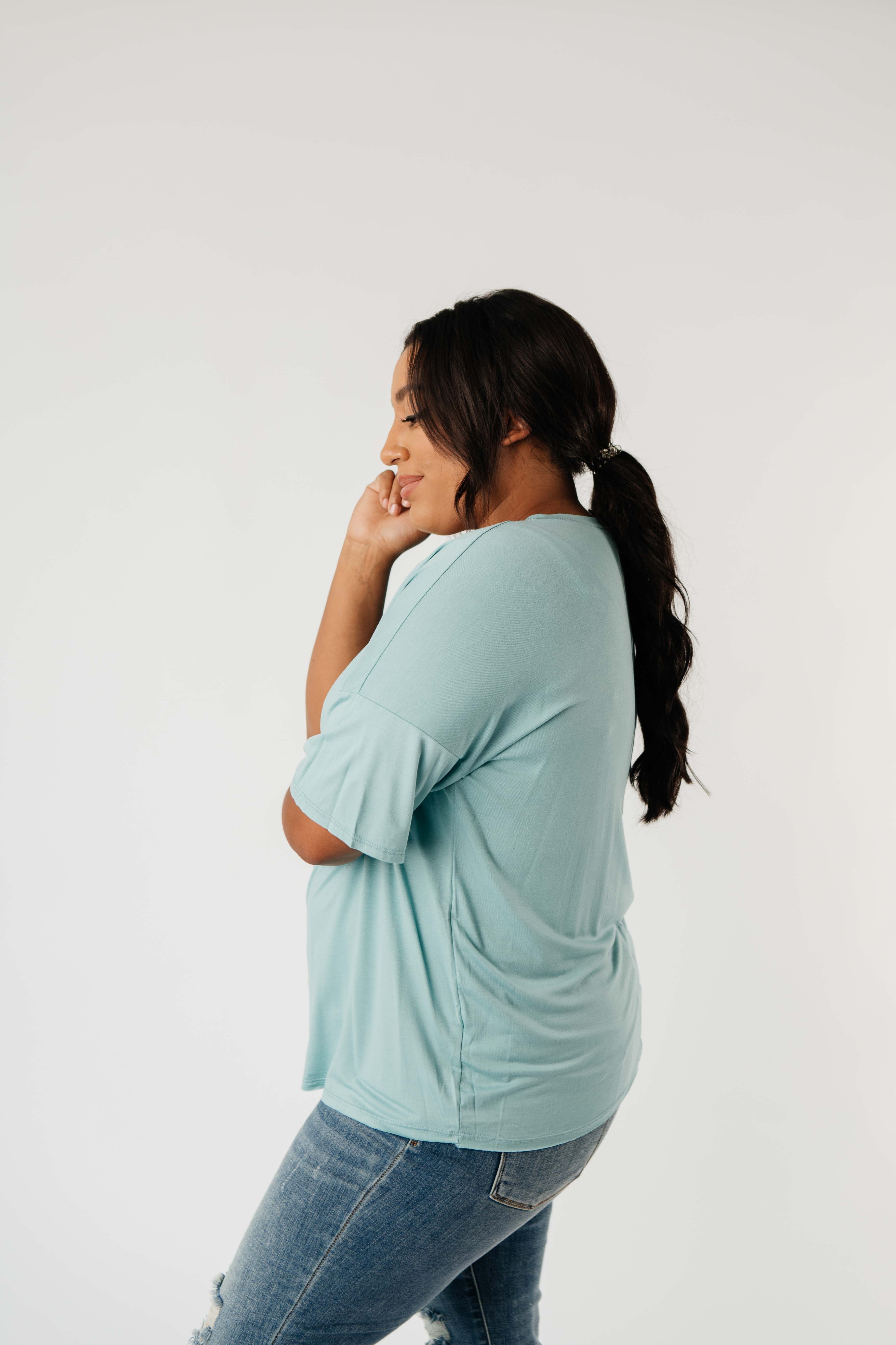 Top Stitch V-Neck In Aqua