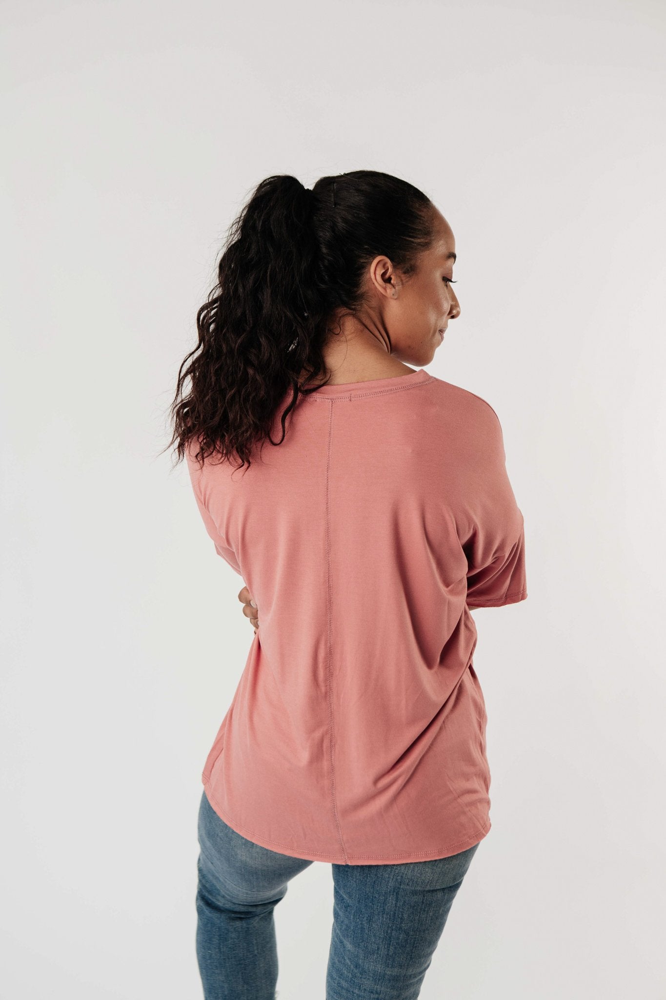 Top Stitch V-Neck In Dusty Rose