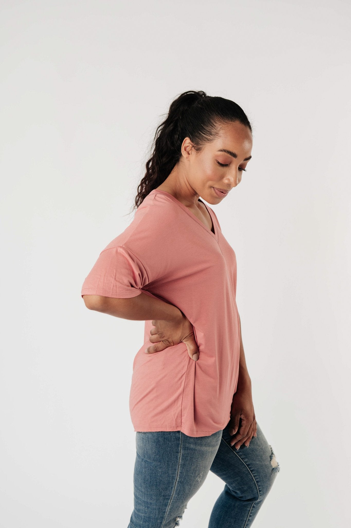 Top Stitch V-Neck In Dusty Rose